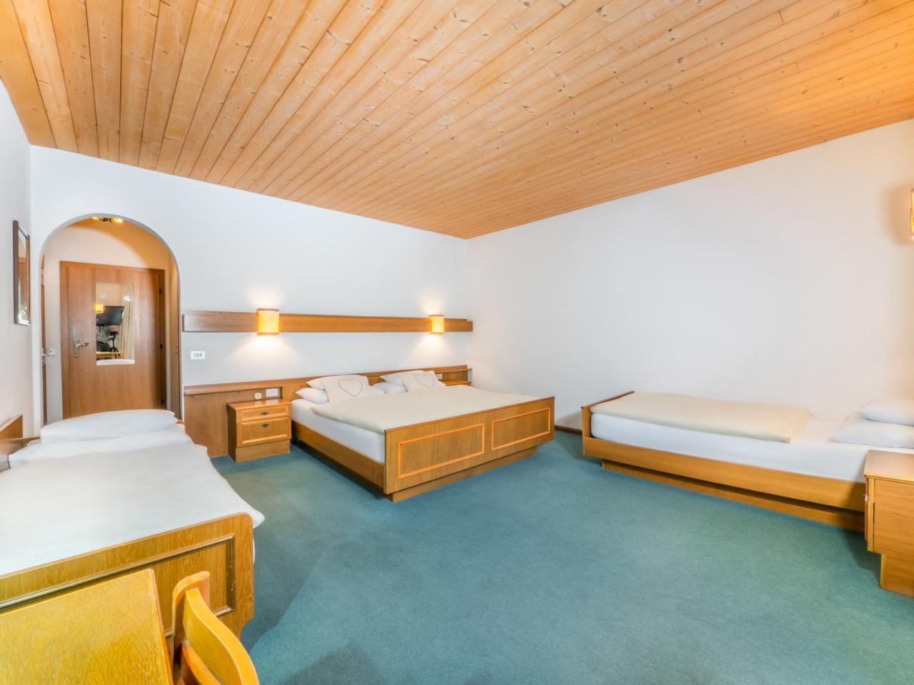 Hotel Pontives Ortisei Exterior photo